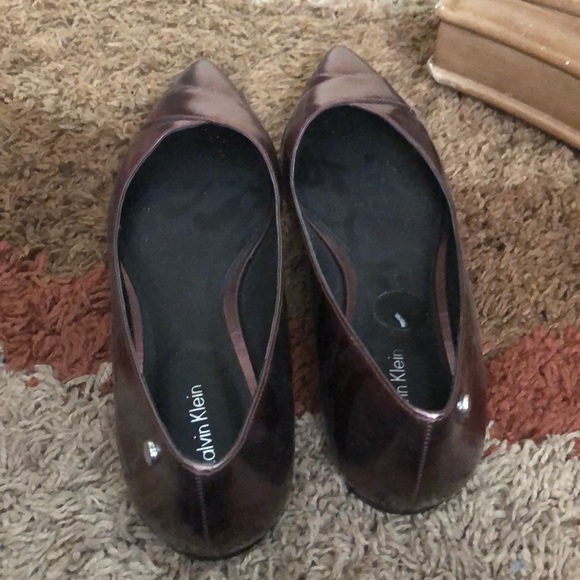 Calvin Klein flats - Picture 2 of 2